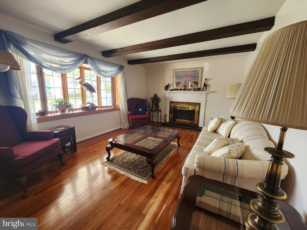 Photo of 215 GARNETT ROAD