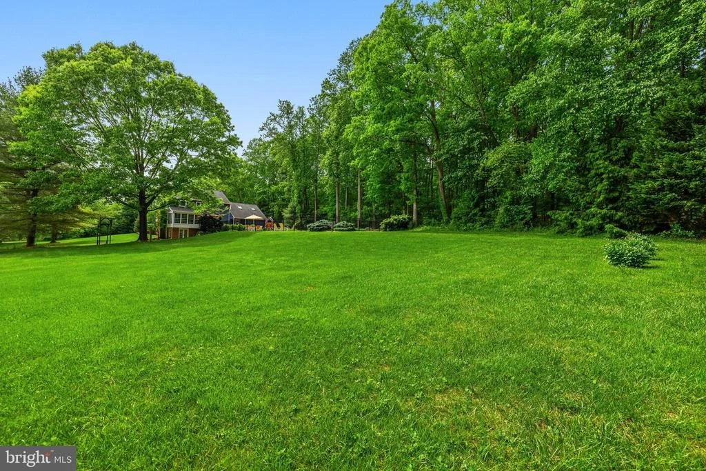 Photo of 1010 OLD BARN ROAD