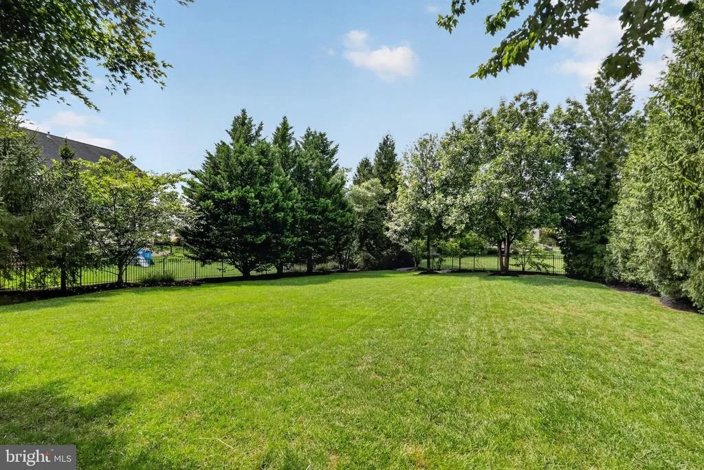 Photo of 6518 DEBHILL LANE
