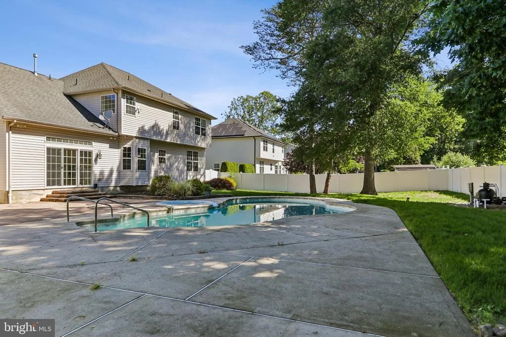 Photo of 7 LONGFELLOW LANE