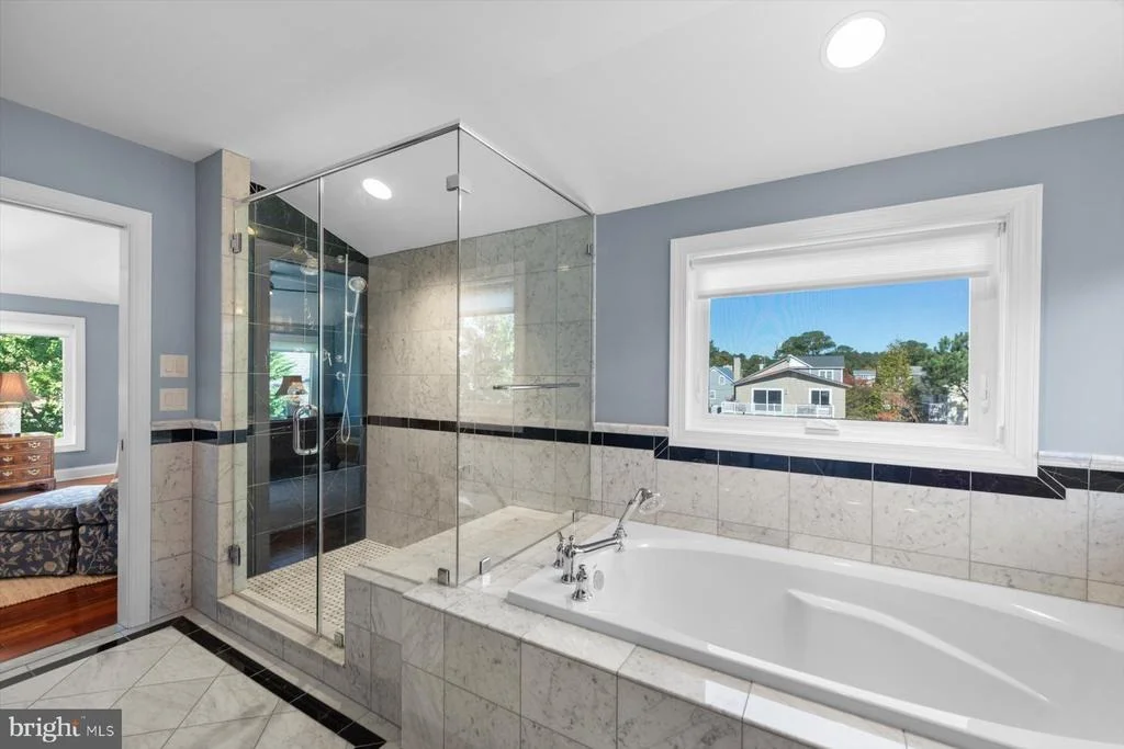 Photo of 309 W 5TH STREET