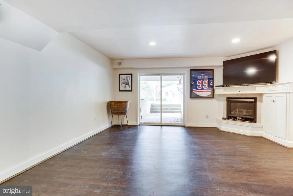 Photo of 12500 PERRYWOOD LANE