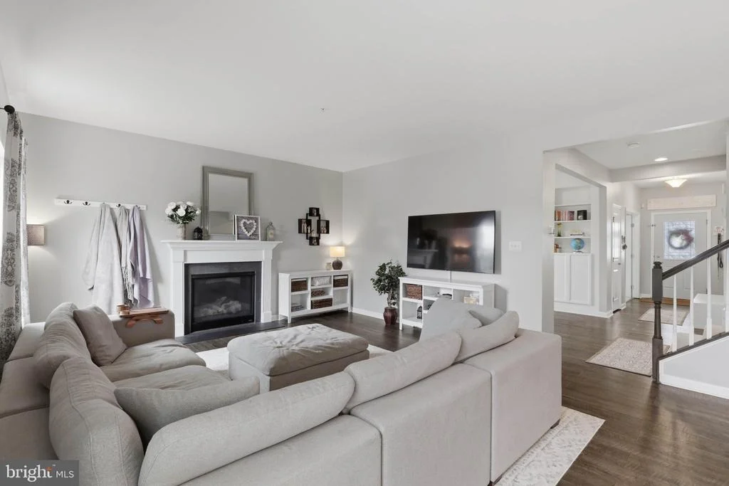 Photo of 218 MONUMENT DRIVE