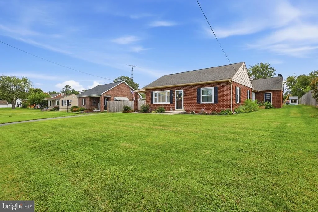 Photo of 16 SUMMIT AVENUE