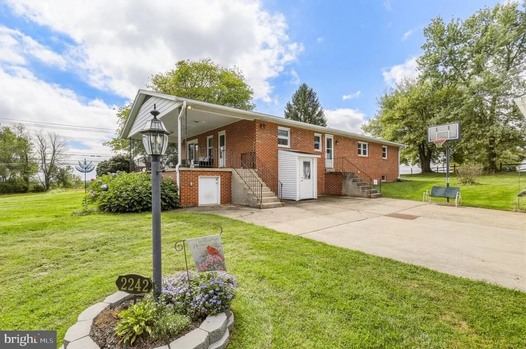 Photo of 2242 JEFFERSON PIKE