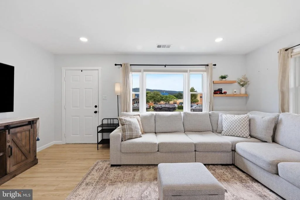 Photo of 16 SUMMIT AVENUE