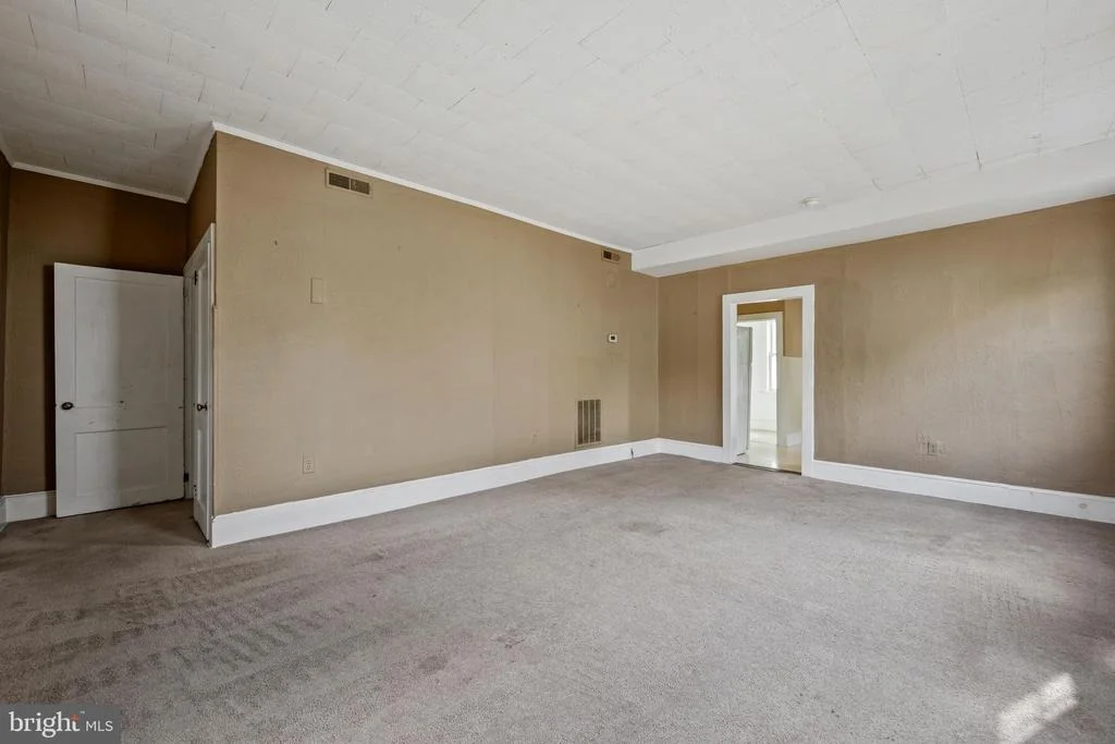 Photo of 305 WALNUT STREET