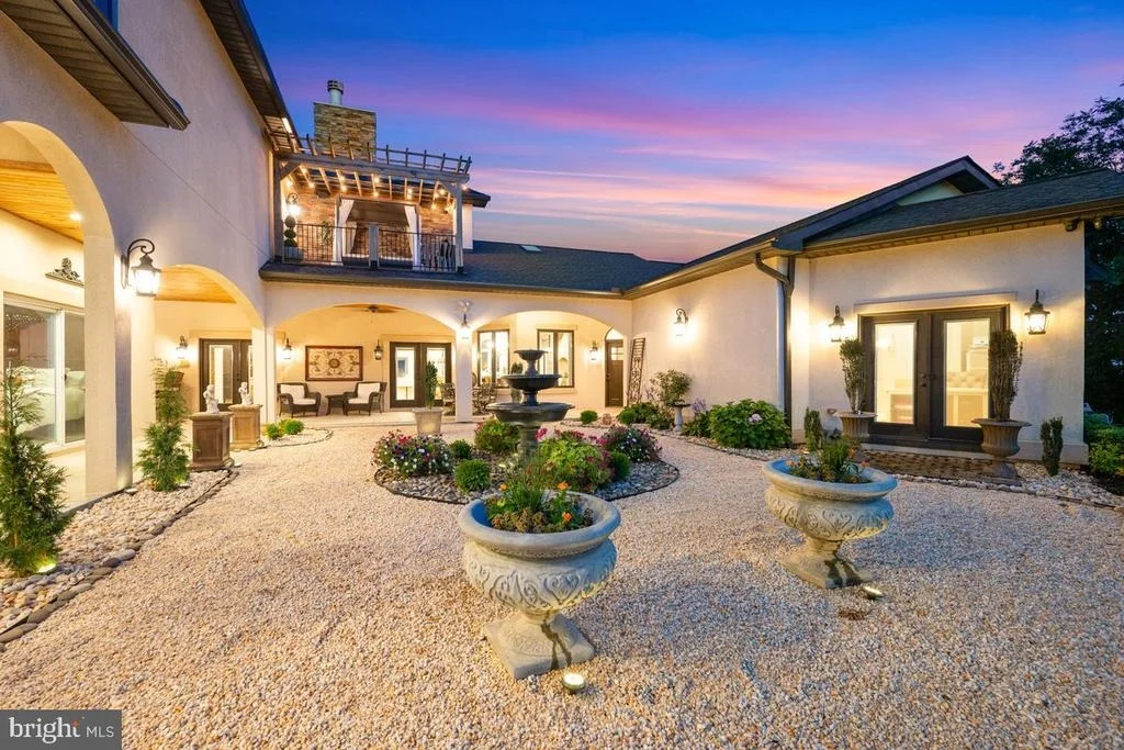 Photo of 10110 EASTERDAY COURT