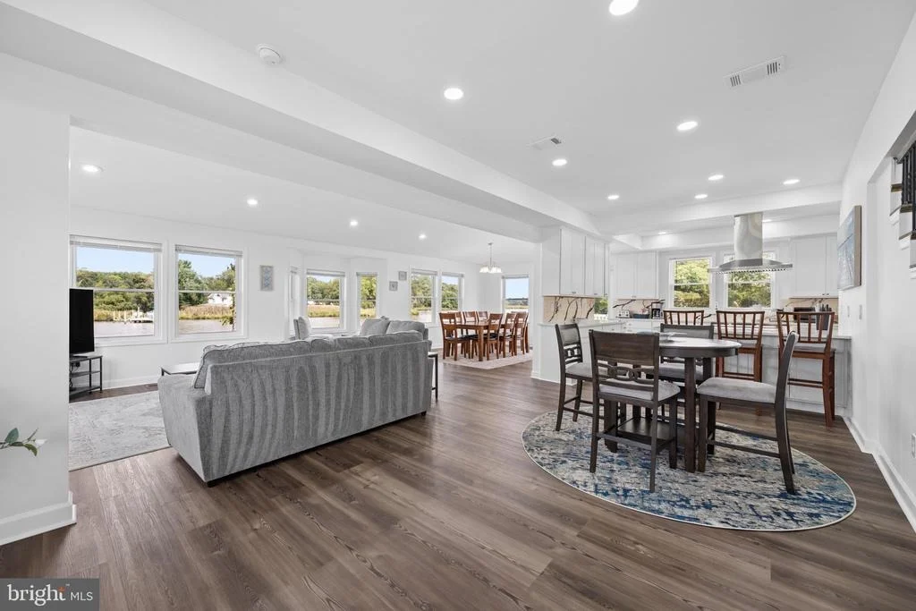Photo of 456 DEALE ROAD