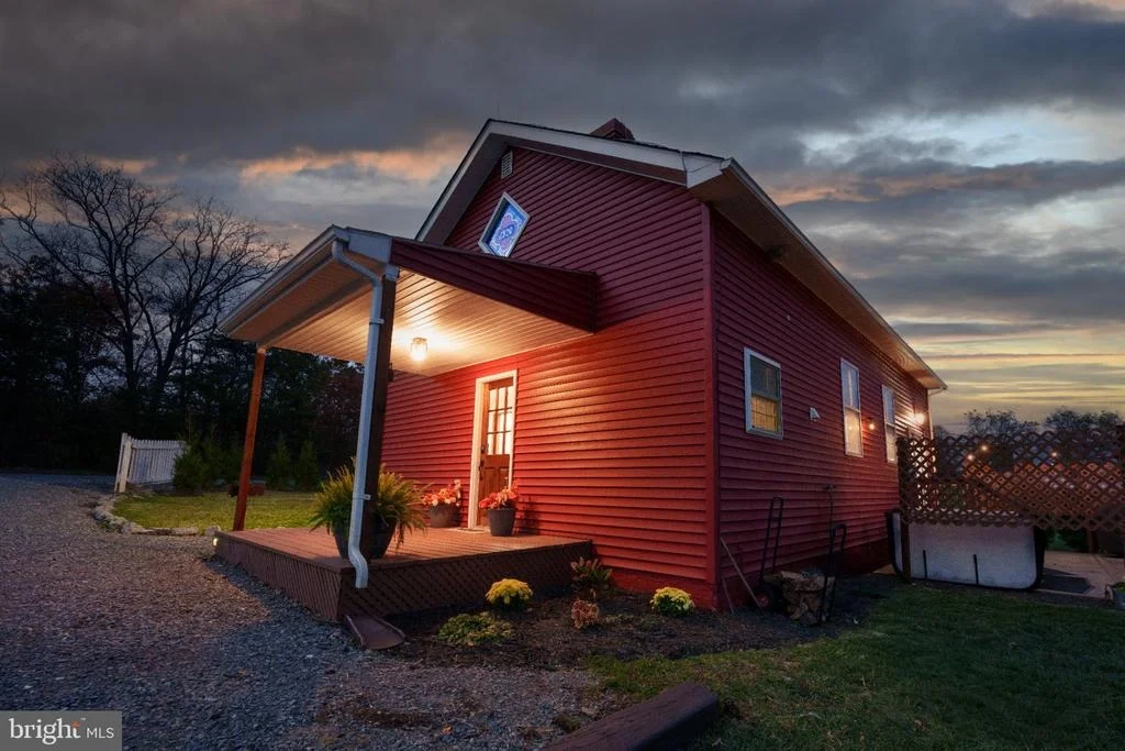 Photo of 1098 REYNOLDS ROAD