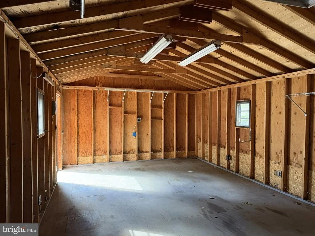 Photo of 25910 FOX GRAPE ROAD