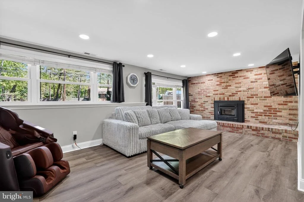 Photo of 206 MAPLE DRIVE