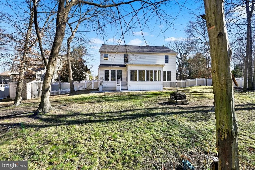 Photo of 1590 CHAPMAN ROAD
