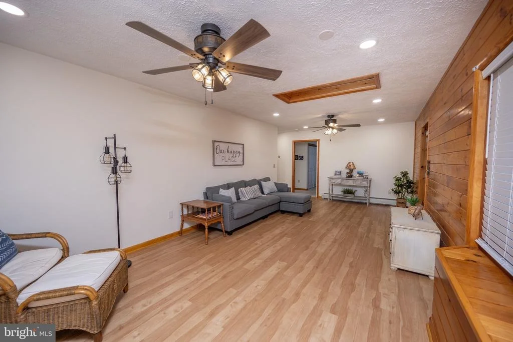Photo of 526 GLEANINGS DRIVE