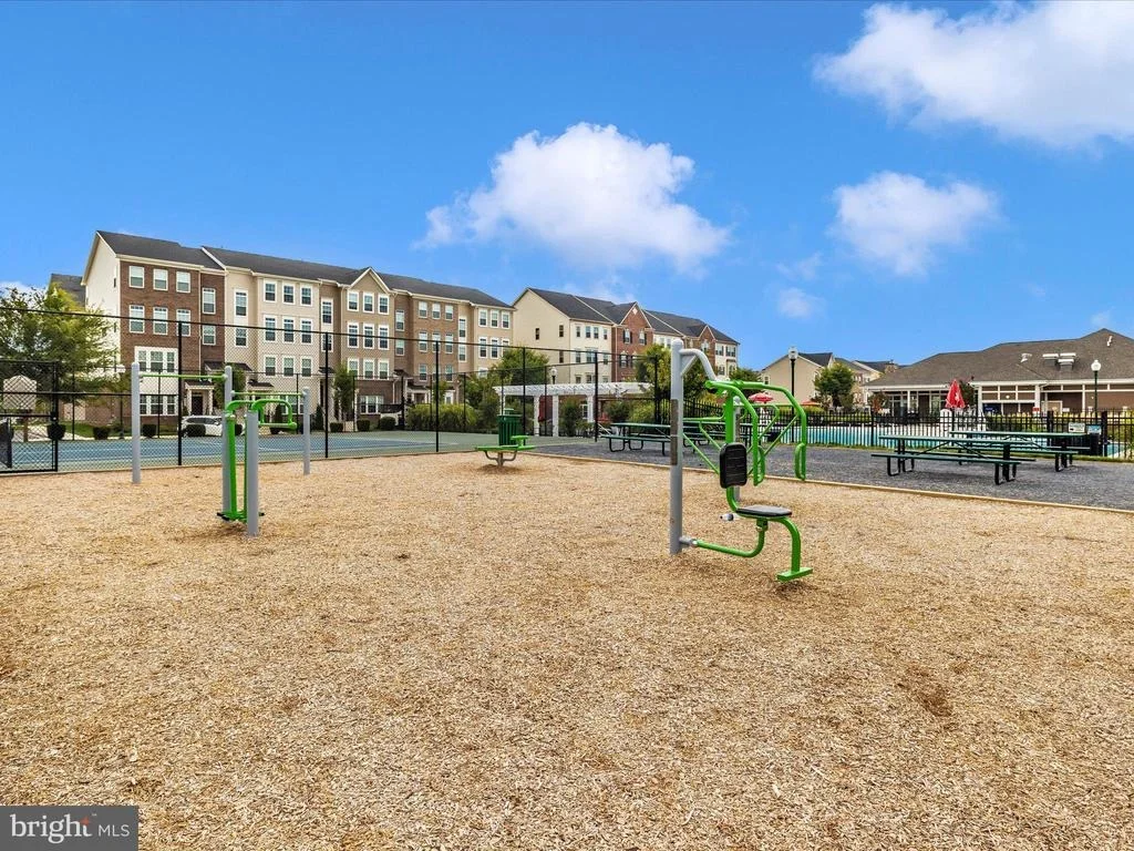 Photo of 6020 FORUM SQUARE