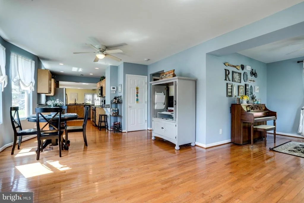 Photo of 2 HOLMES AVENUE