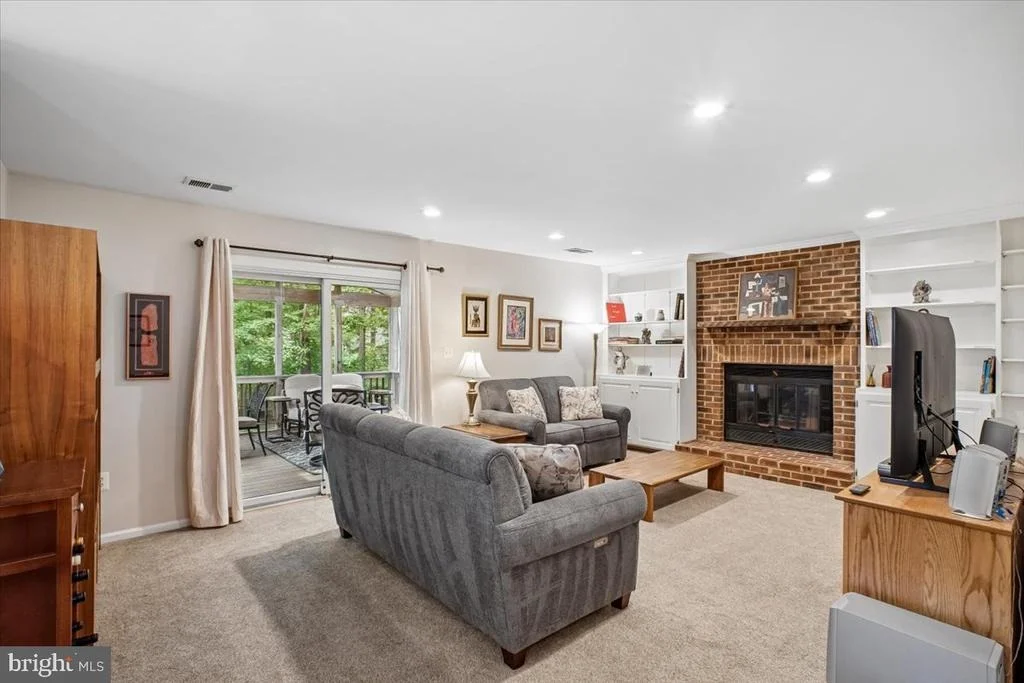 Photo of 9739 IRONMASTER DRIVE