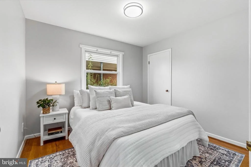 Photo of 919 SEMINOLE ROAD