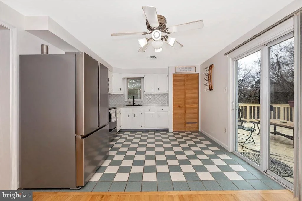 Photo of 820 6TH AVENUE