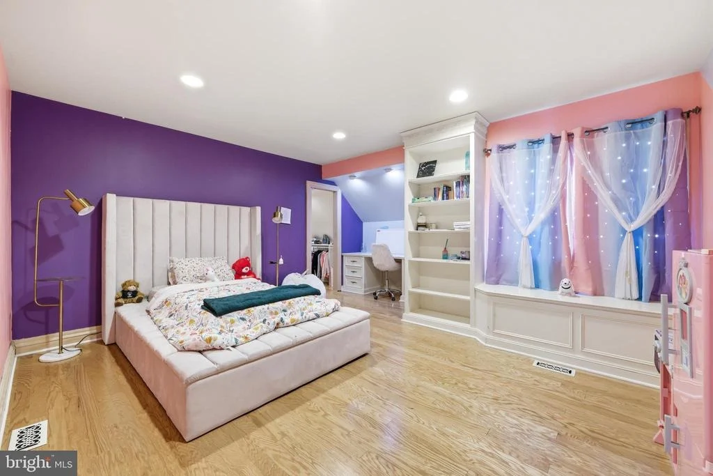 Photo of 1 WINDSOR DRIVE