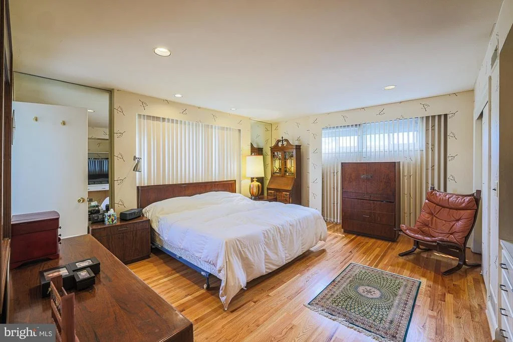 Photo of 6300 SHELRICK DRIVE