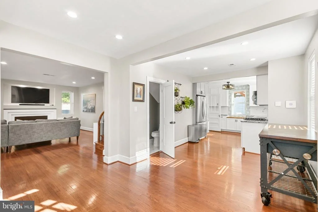 Photo of 1101 ROSEMONT AVENUE