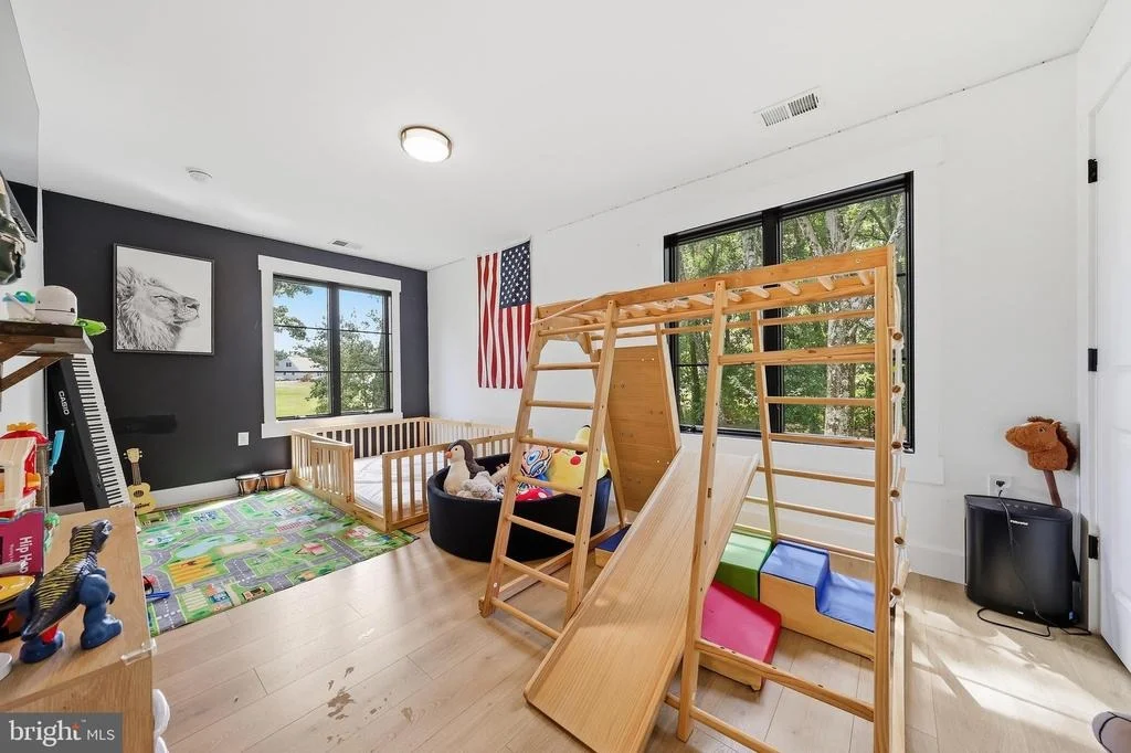 Photo of 10814 POWELL ROAD