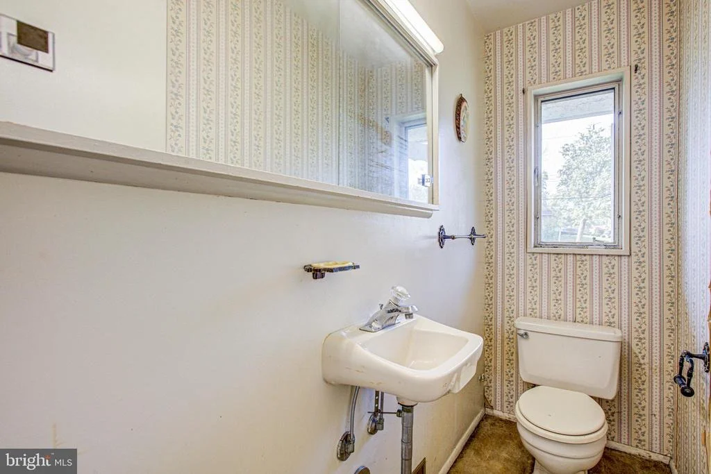 Photo of 7420 AXTON