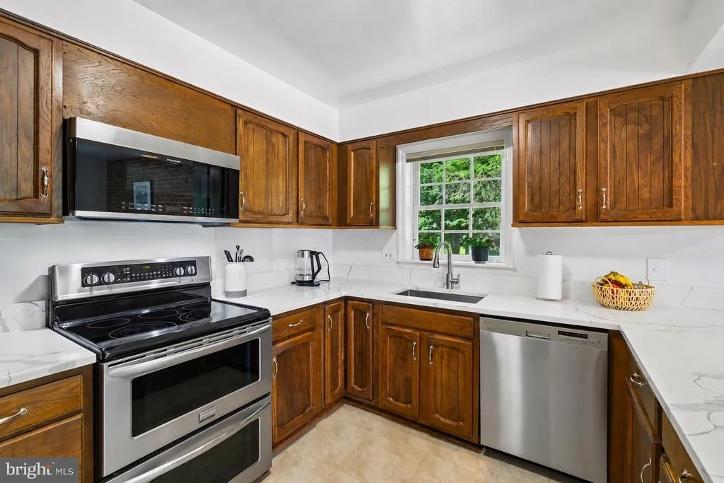 Photo of 11900 CANFIELD ROAD