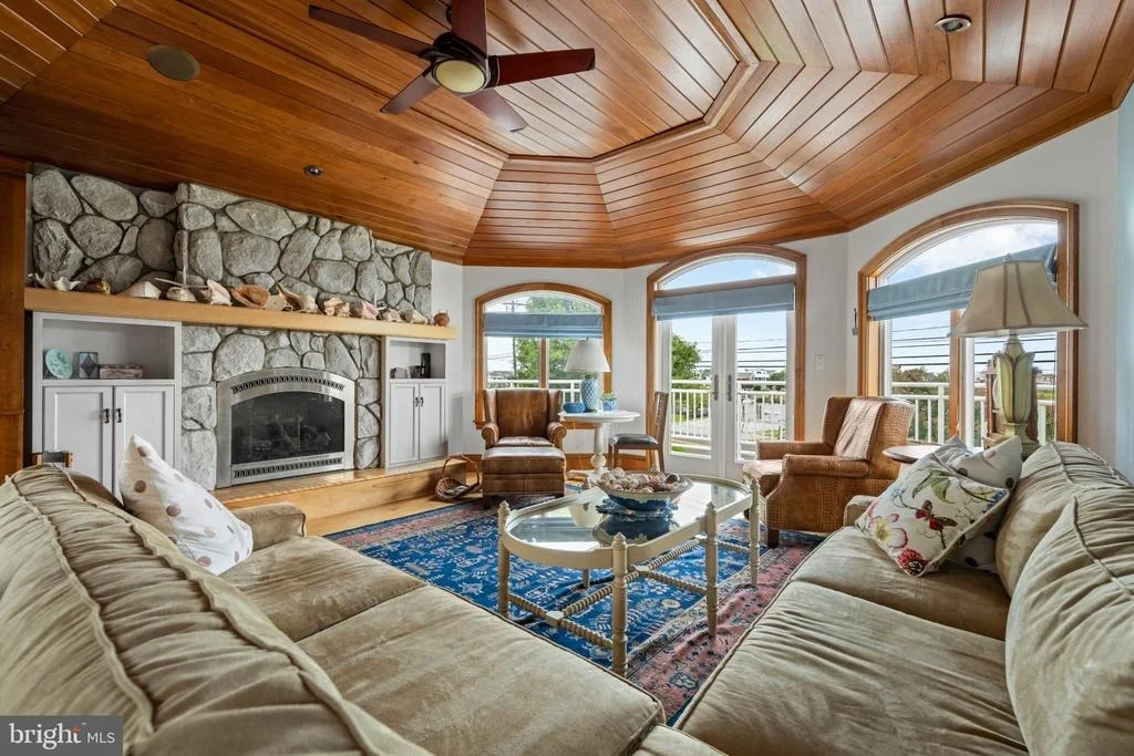 Photo of 632 PILOTTOWN ROAD