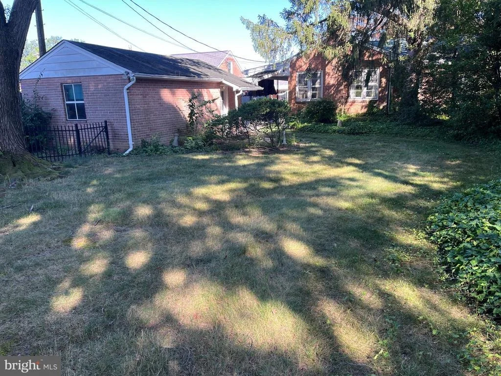 Photo of 604 GRANT PLACE