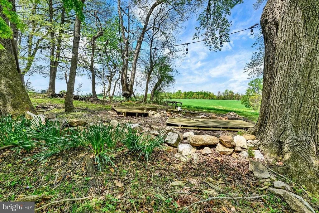Photo of 6 DREW COURT