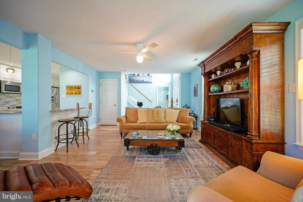 Photo of 8 CAROLINE LANE