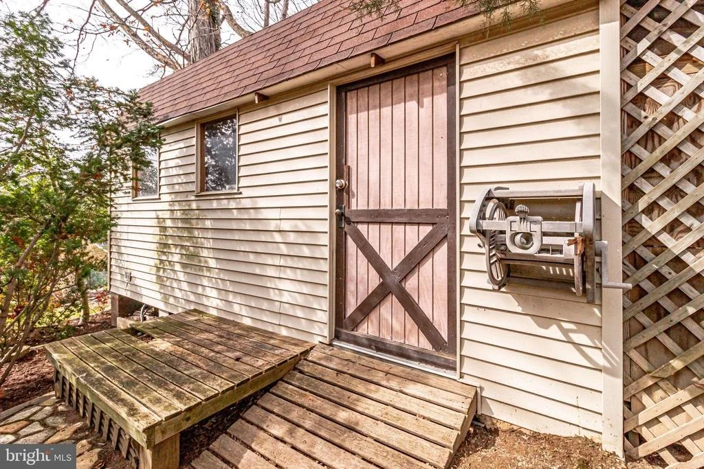 Photo of 919 JUNIPER PLACE