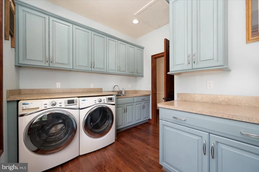 Photo of 6675 MARSHALL ROAD