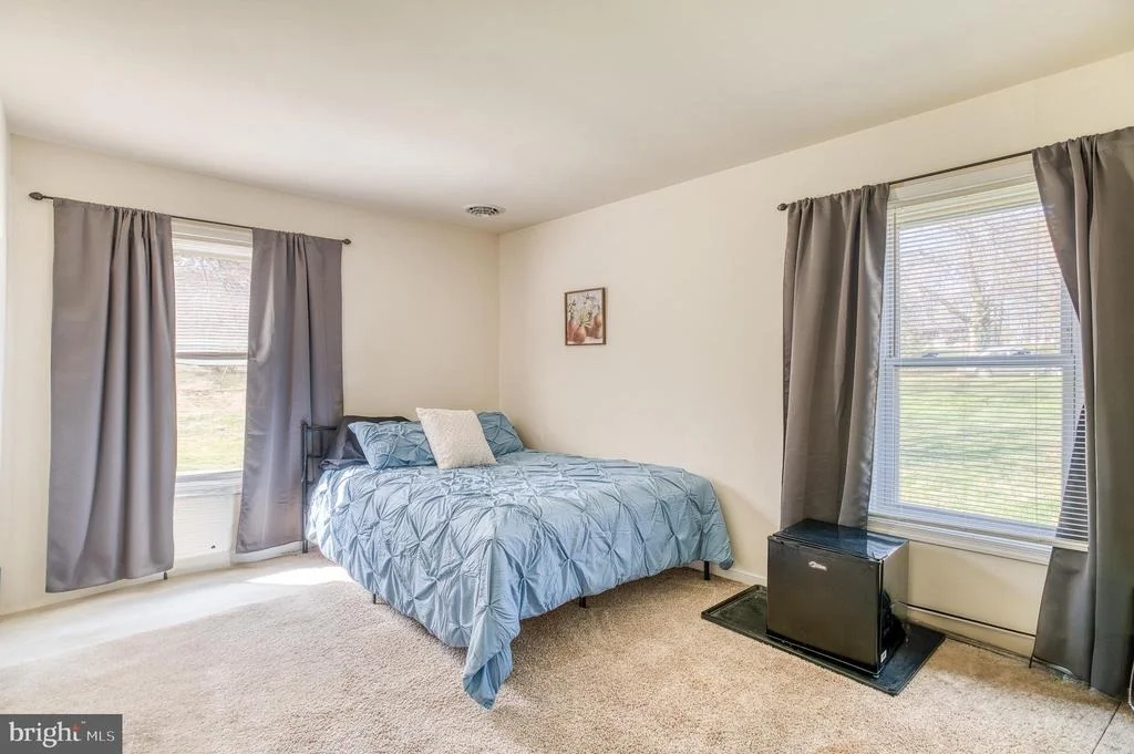 Photo of 10119 JAMESON LANE