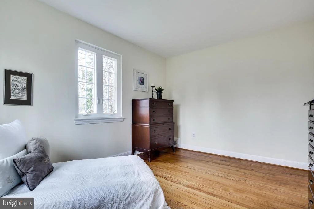 Photo of 2013 FRANWALL AVENUE