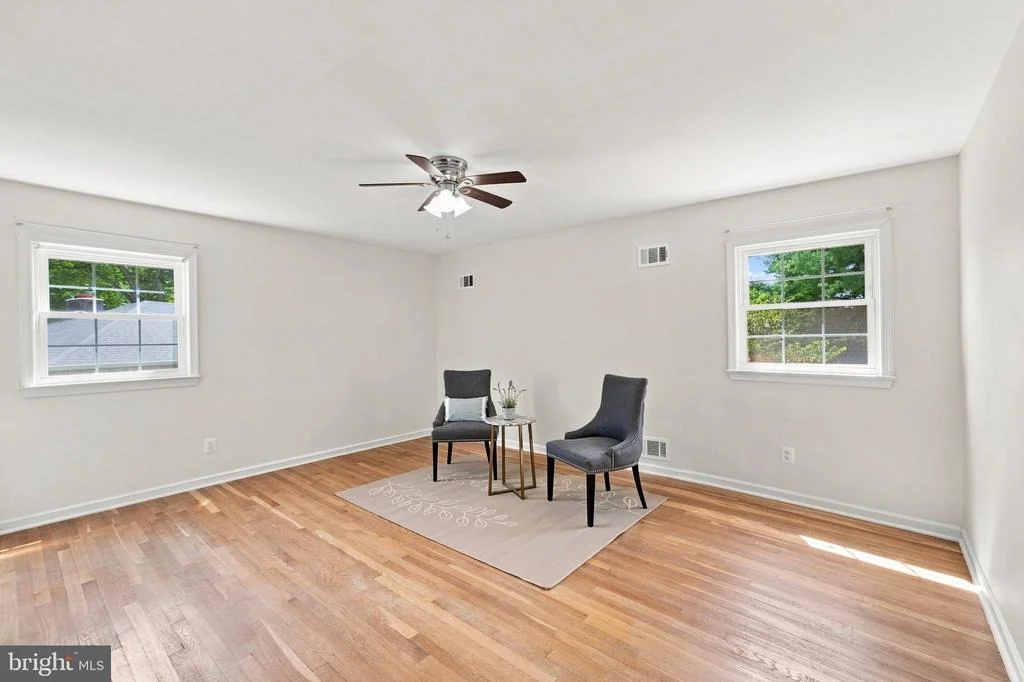 Photo of 2400 E GATE DRIVE