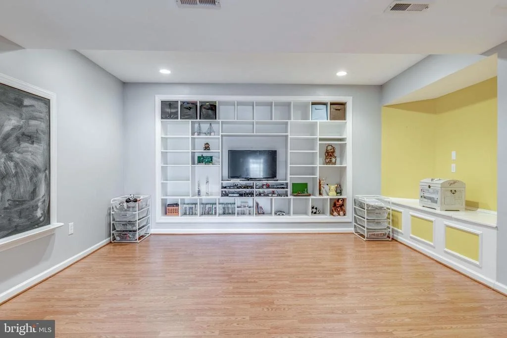 Photo of 24820 STONE PILLAR DRIVE