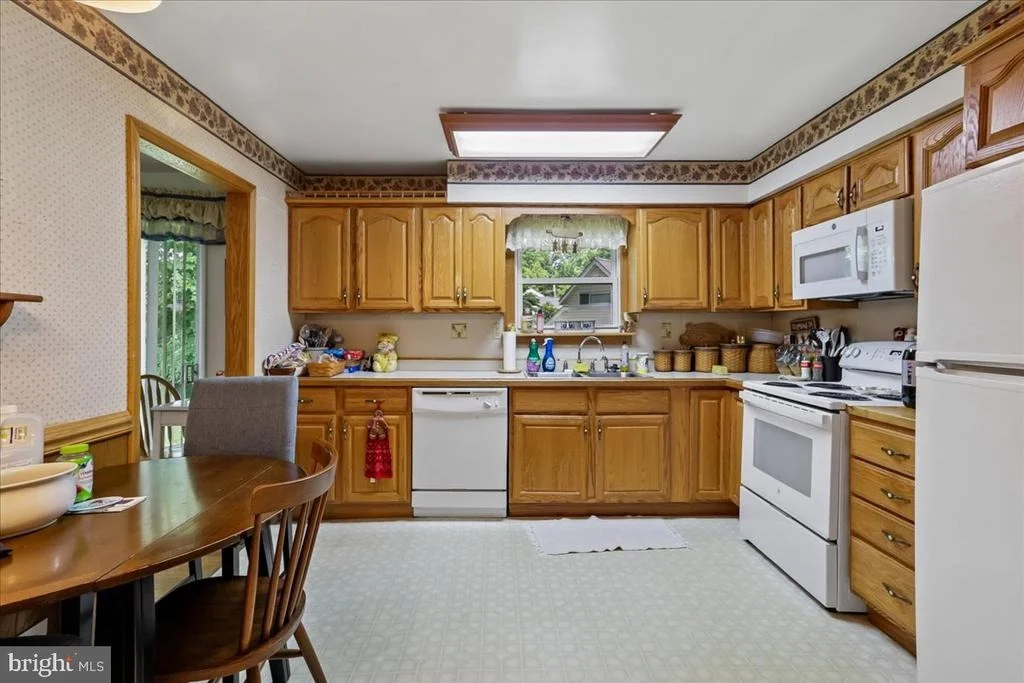 Photo of 12622 EASTBOURNE DRIVE