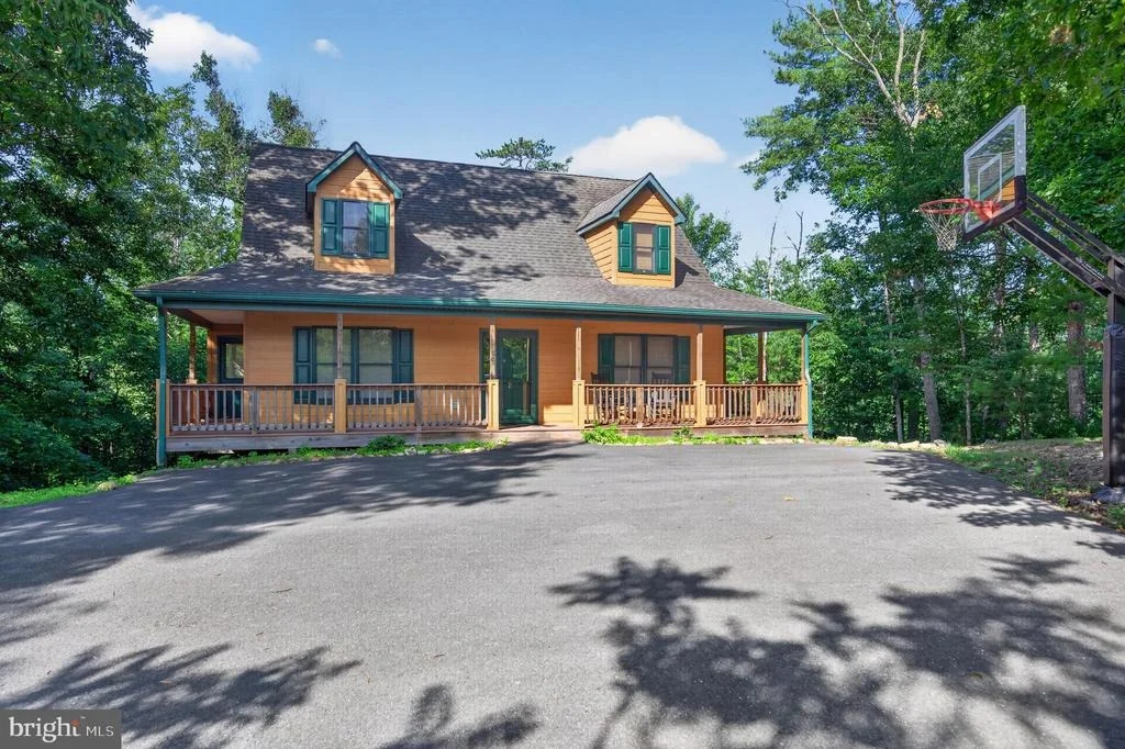 Photo of 14 VICKIE WAY