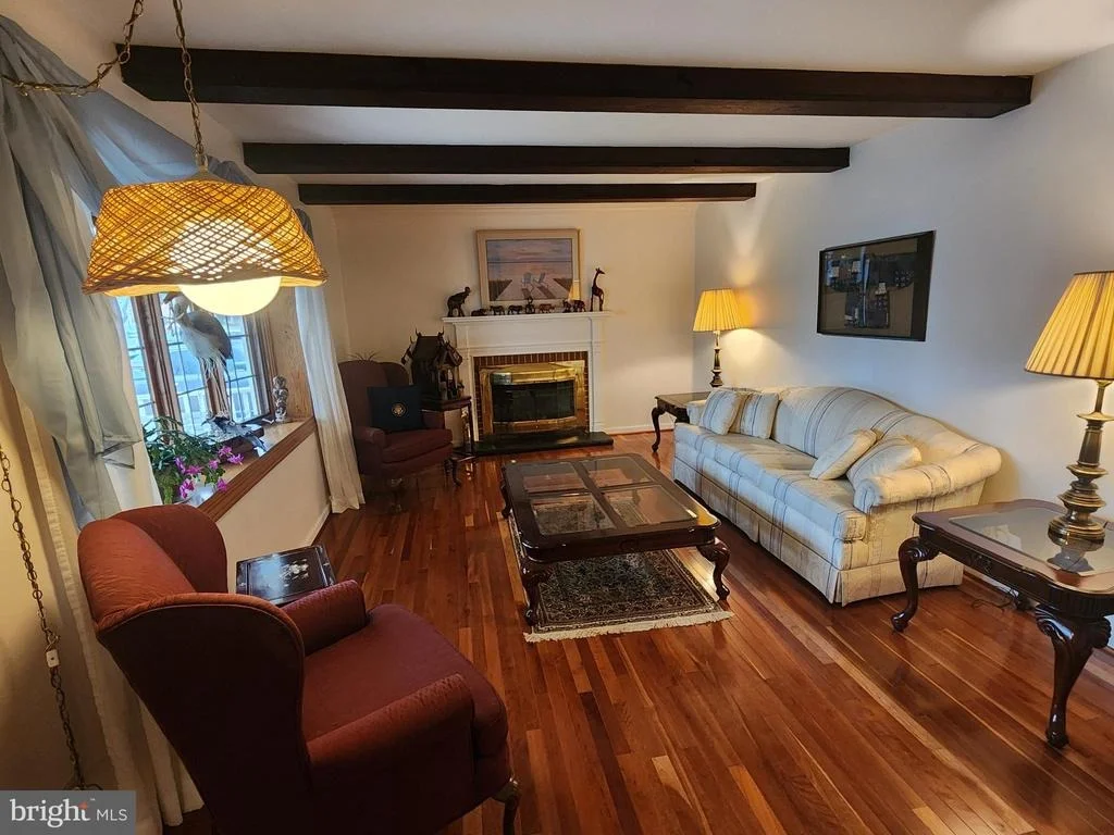 Photo of 215 GARNETT ROAD