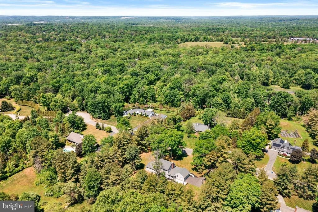 Photo of 5 SKYFIELD DRIVE