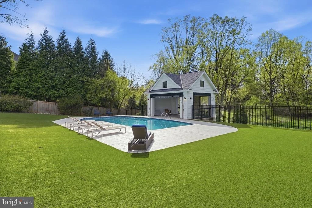 Photo of 10712 LOCKLAND ROAD