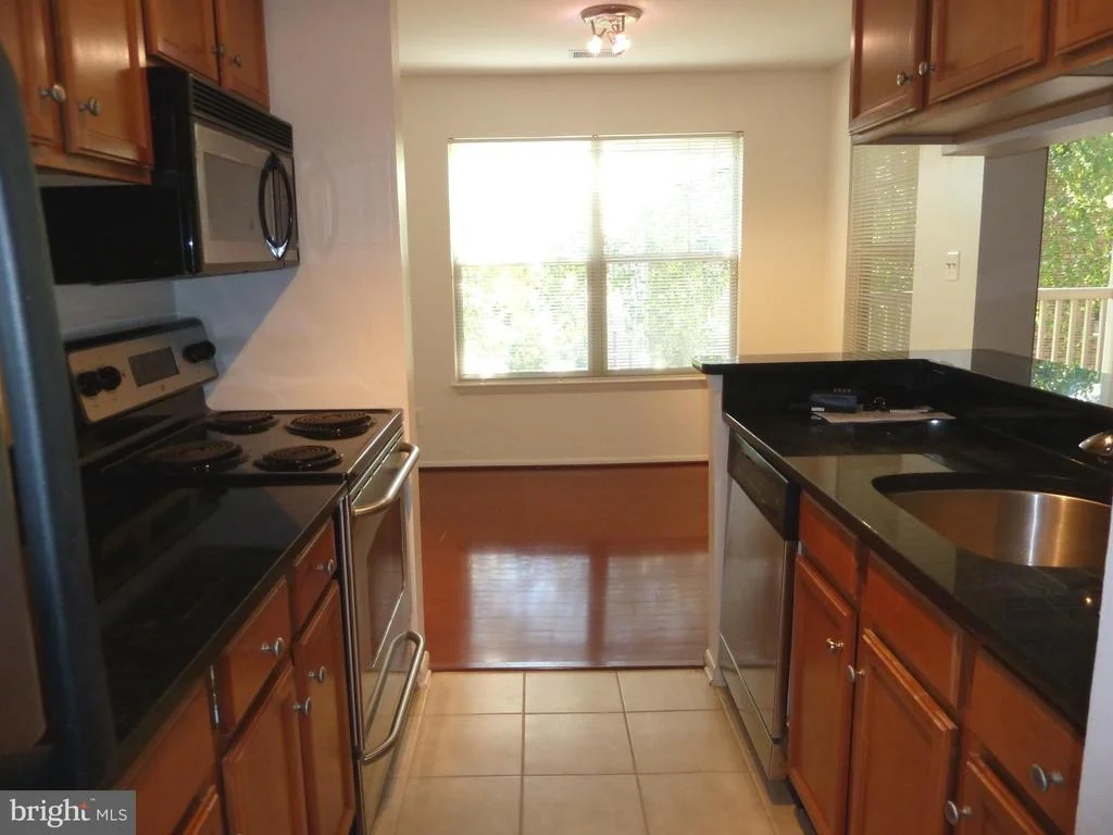 Photo of Unit D at 1707 ASCOT WAY