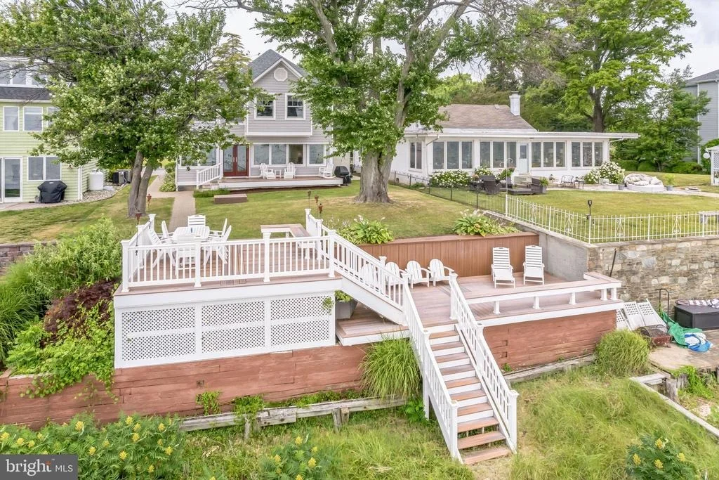Photo of 3963 BAYSIDE DRIVE