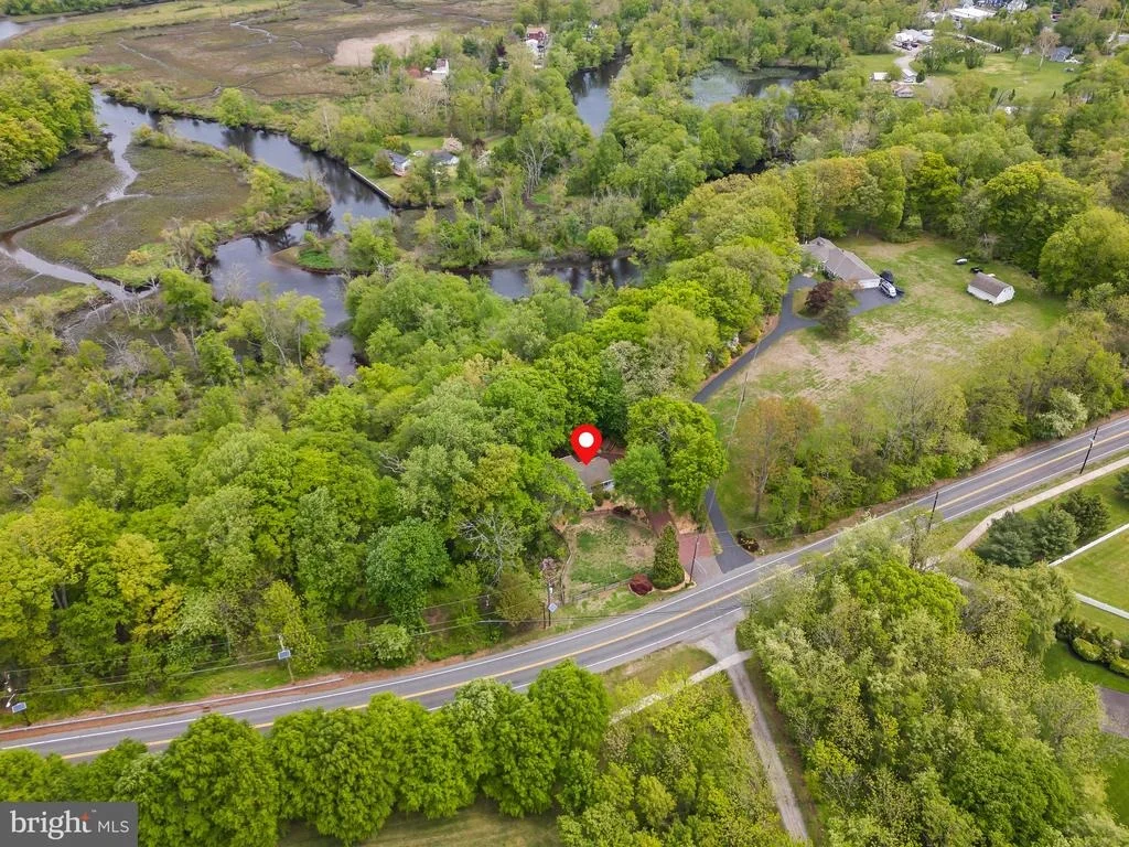 Photo of 42 CREEK ROAD