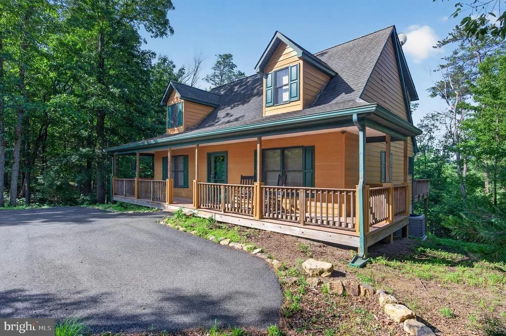 Photo of 14 VICKIE WAY