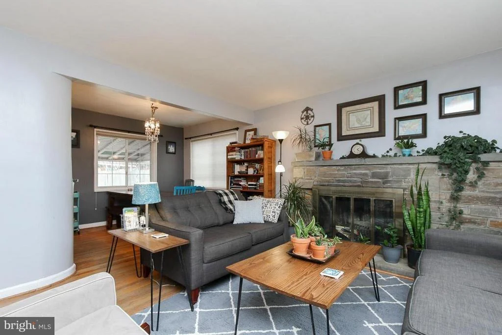 Photo of 417 KERWIN ROAD