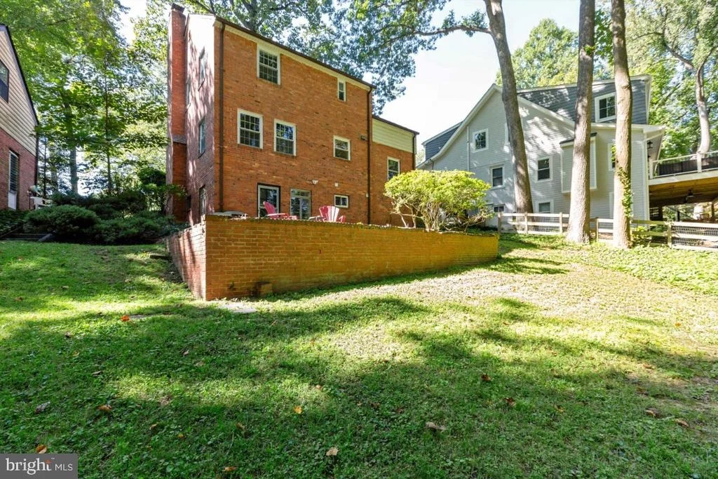 Photo of 232 WHITMOOR TERRACE